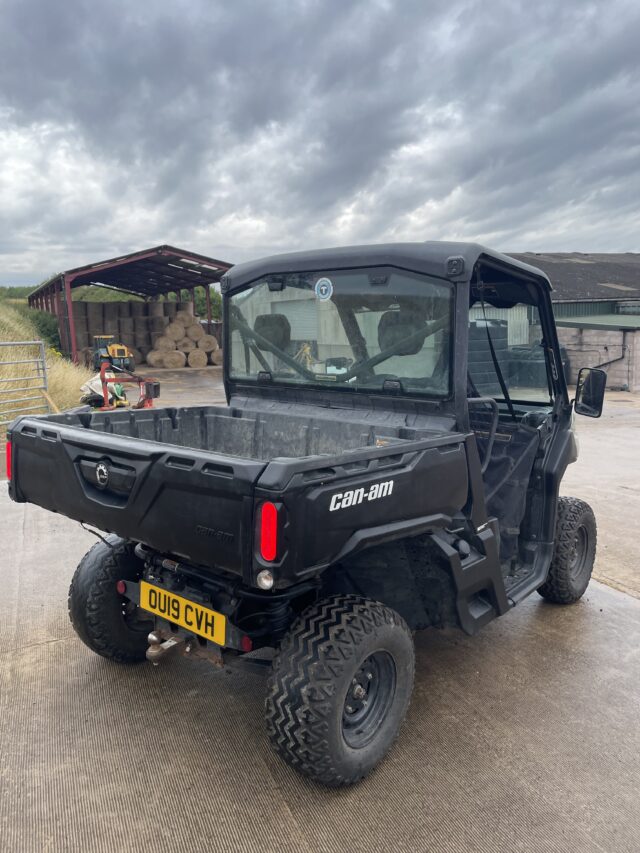 Canam traxter UTV