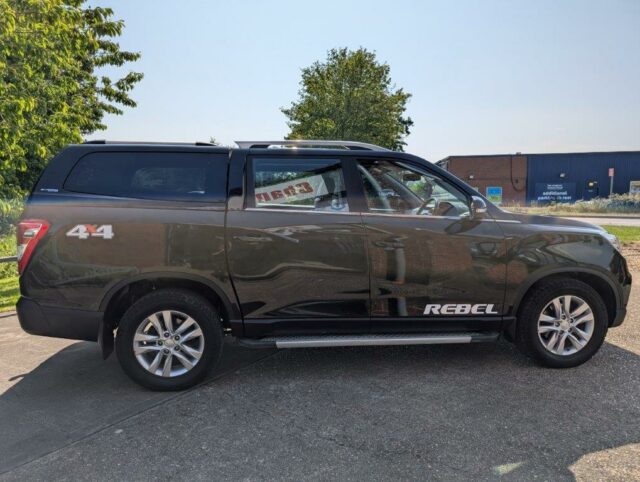 2M039227 SSANGYONG MUSSO 2.2 REBEL
