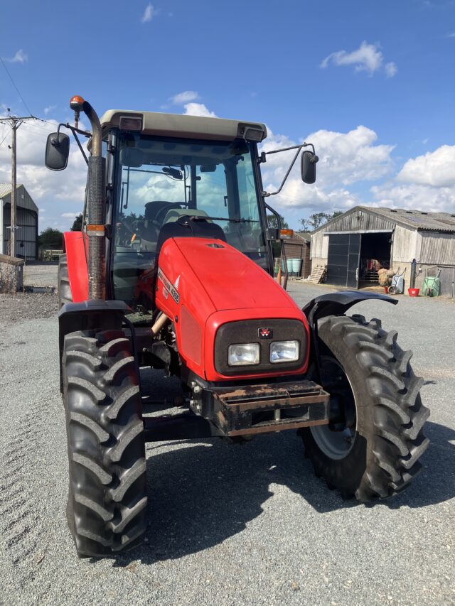 Massey Ferguson 4355