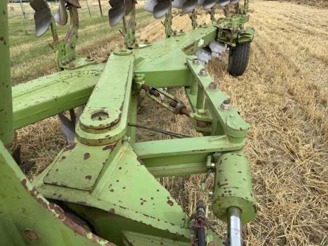 Dowdeswel 170 7+1+1 9F plough