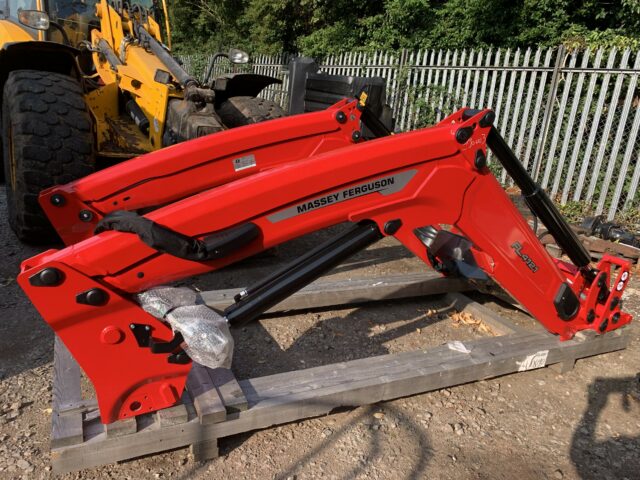 MA08374A MF FL4121 FRONT LOADER