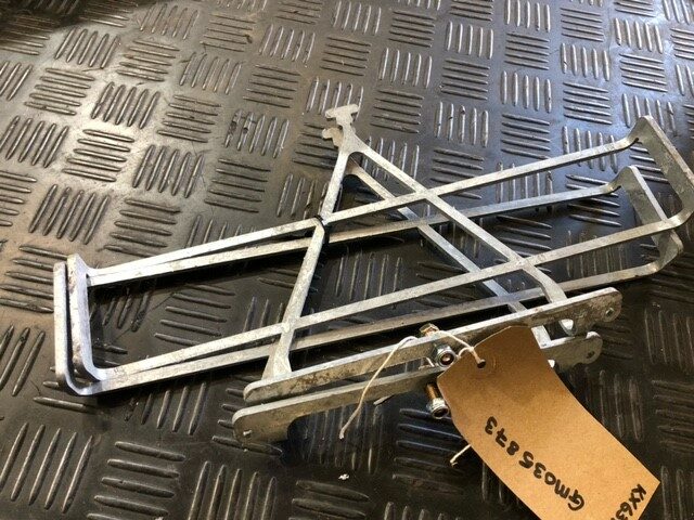 GM035873 IFOR WILLIAMS KX6319 GUARDS
