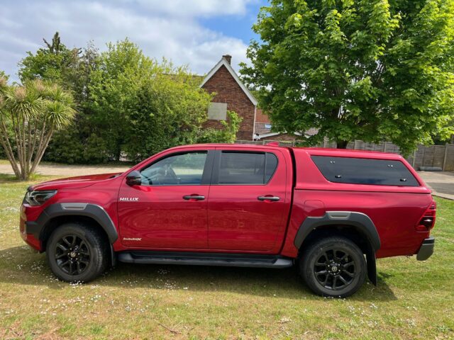 Toyota Hilux Invincible X