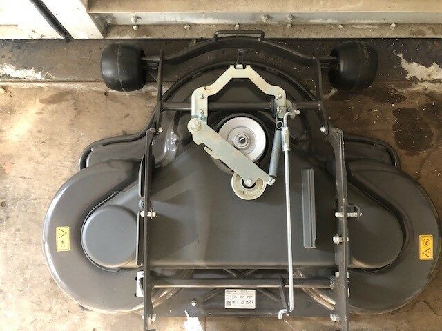 2M041094 HUSQVARNA 103 COMBI DECK.