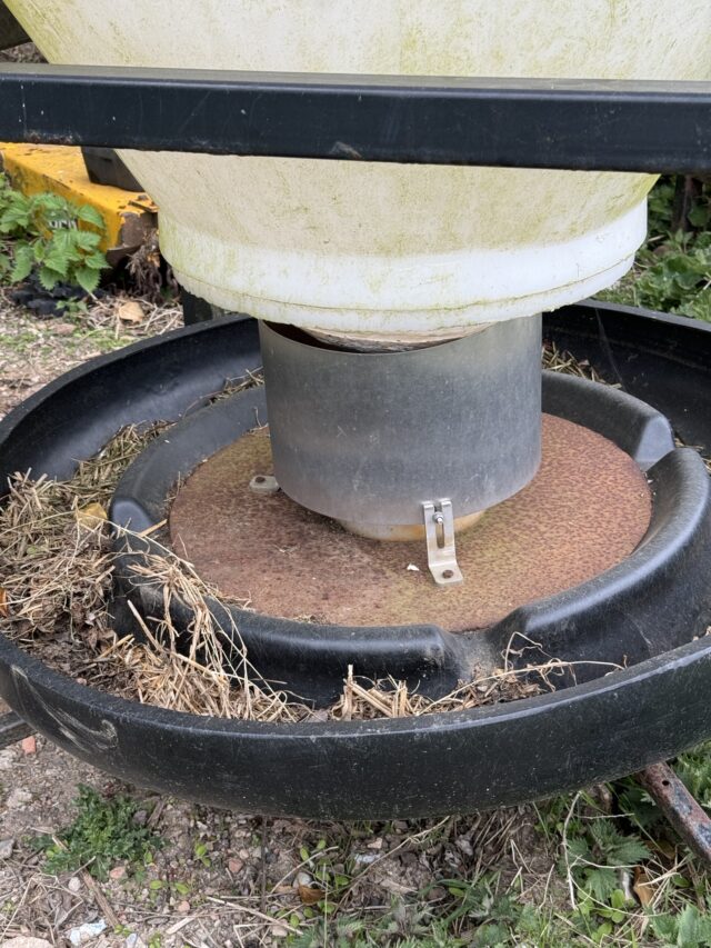 Feed hopper