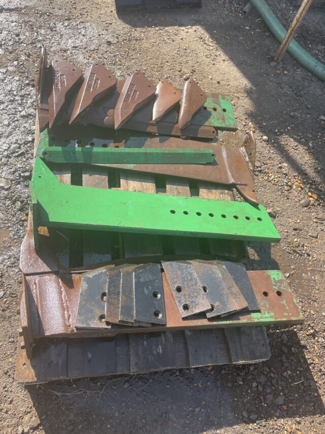 Cousins V-Form Spares