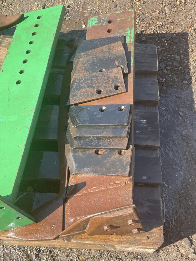 Cousins V-Form Spares
