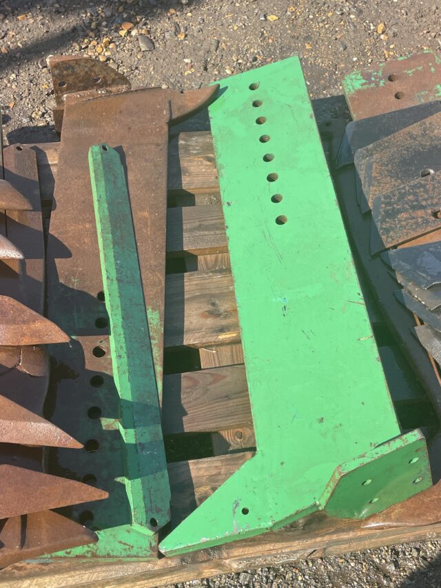 Cousins V-Form Spares