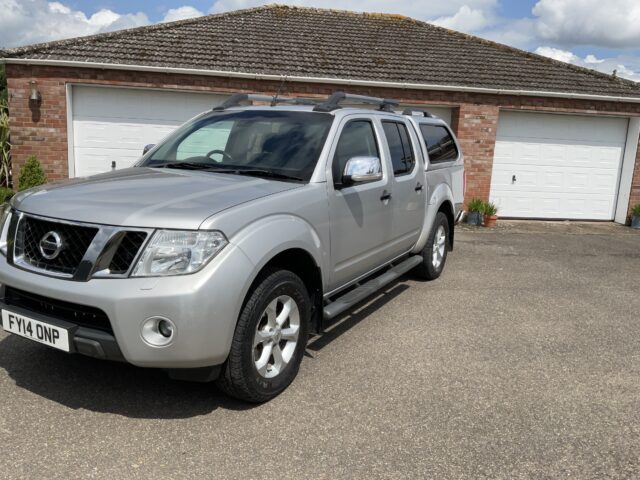NISSAN NAVARA 2.5 TEKNA