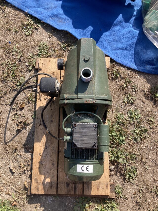 Irrigation pump, filter, pressure vessel
