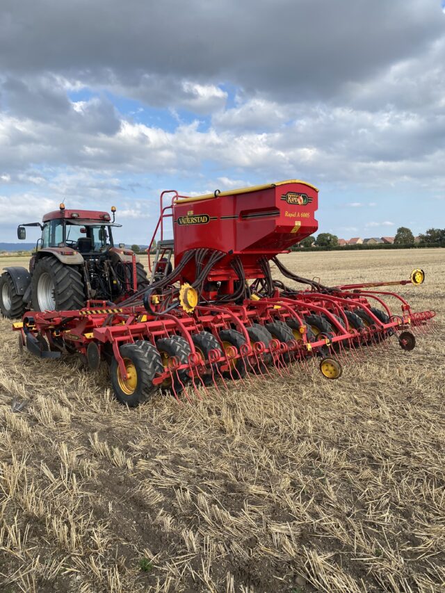 Vaderstad Rapid RDA 600S seed drill