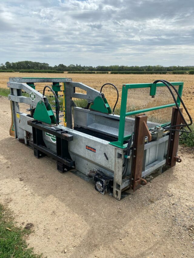 SPREAD-A-BALE (MAXI)