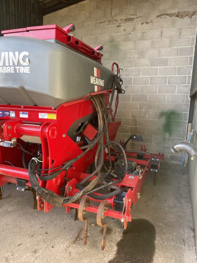 Weaving sabre tine drill