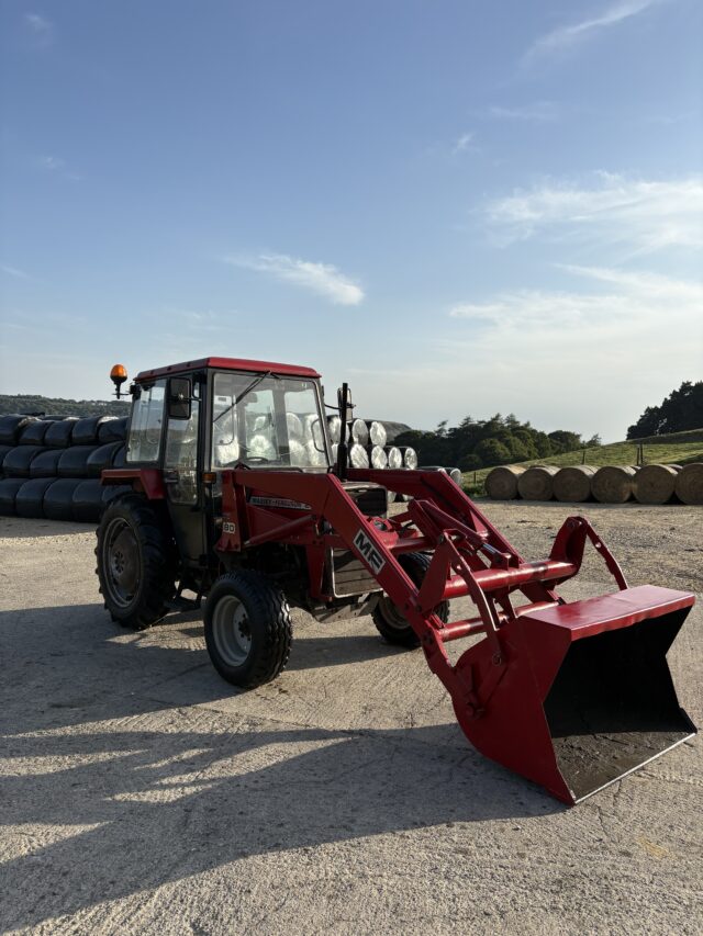 Massey Ferguson 240
