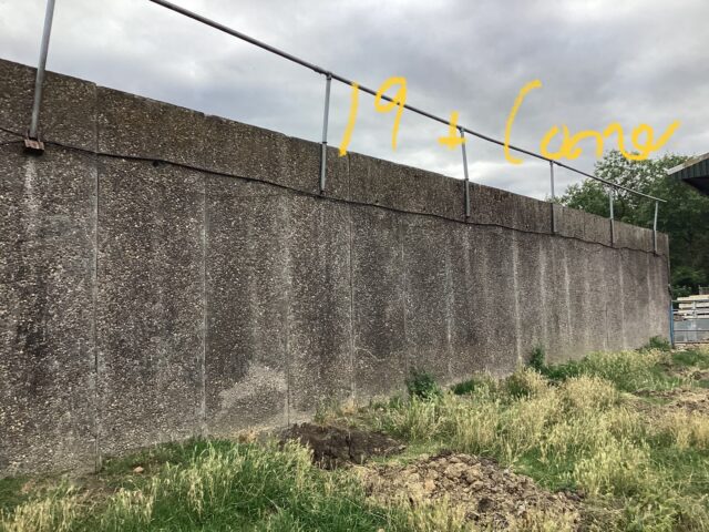 Concrete L panels