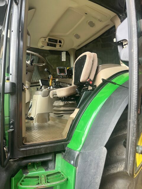 John Deere 6190R