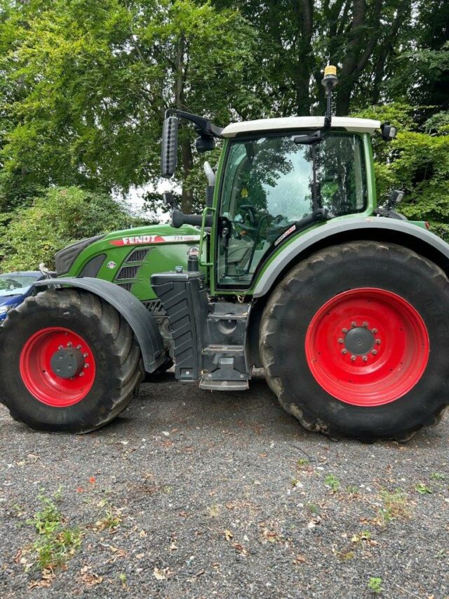 TC002161 2019 FENDT 724 4WD TRACTOR