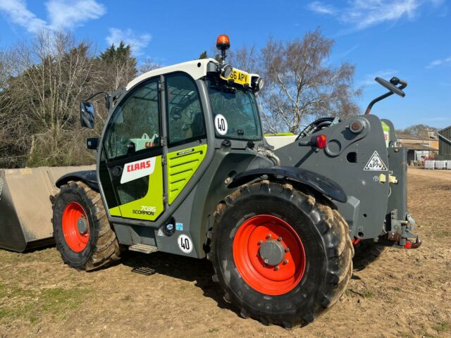 One- 2016 Claas 7035 Scorpion VarioPower