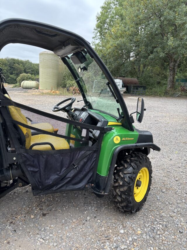 John Deere Gator XUV 855D