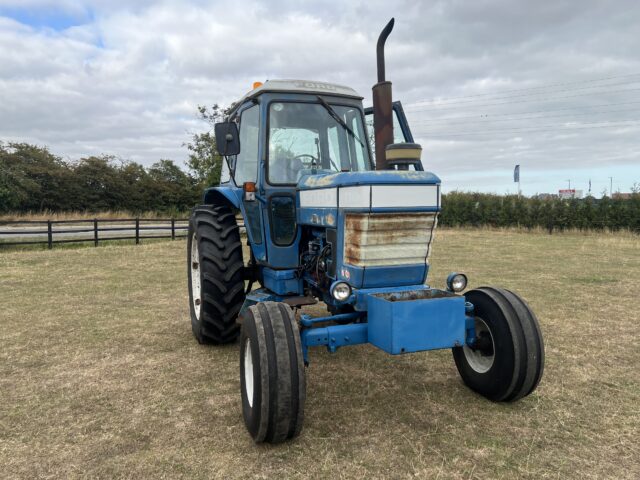 Ford 7710 tractor
