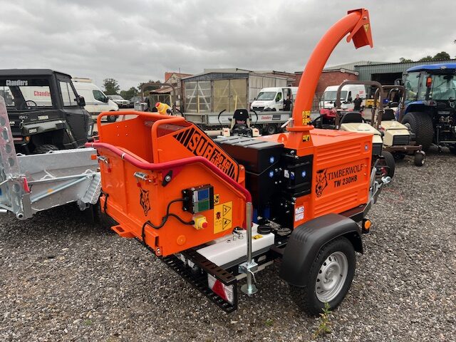 2M041182 TIMBERWOLF TW230HB WOODCHIPPER