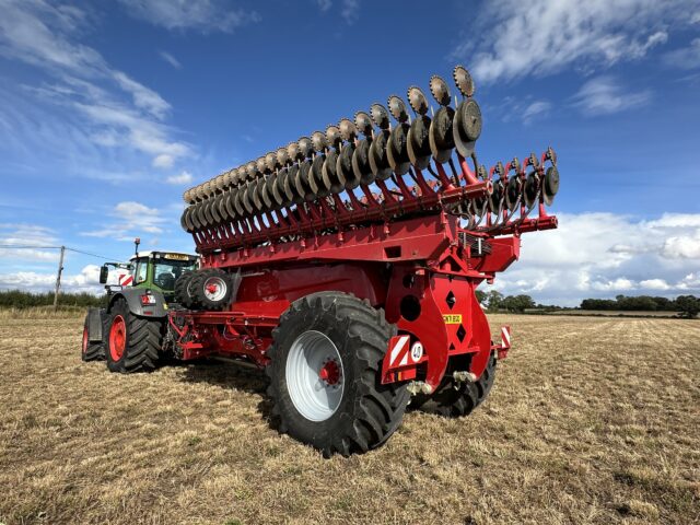 Horsch Avatar 12.25 SD