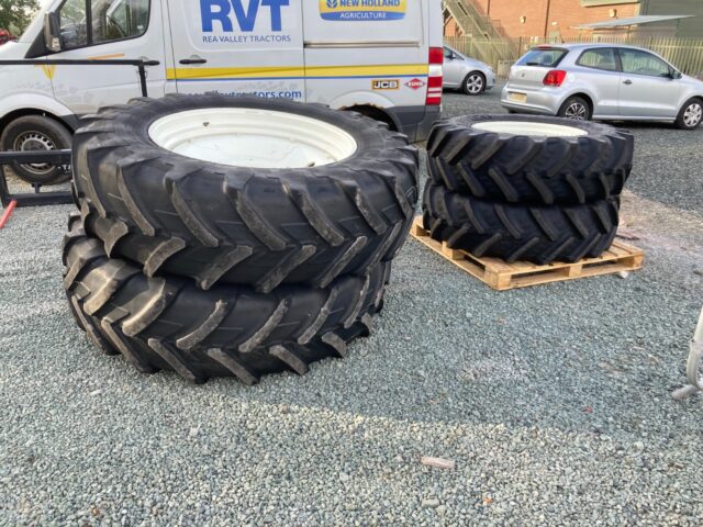 ROW CROP WHEELS & TYRES