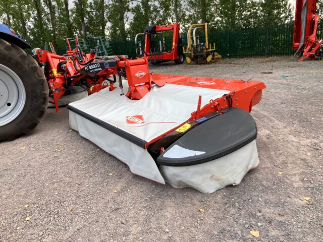 KUHN FC9530D-FF MOWER CONDITIONER