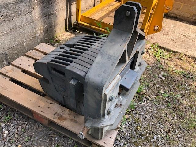 CLAAS FRONT LINKAGE WAFER WEIGHTS