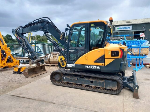Hyundai HX85A