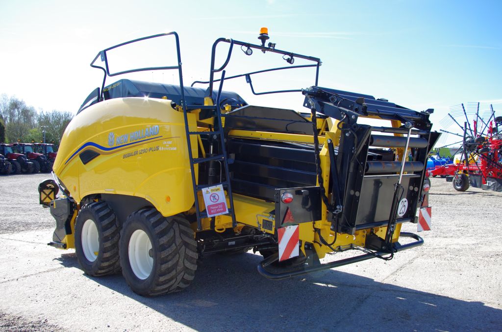 2977e34c5a39f434e3f8cf75ac211bf2