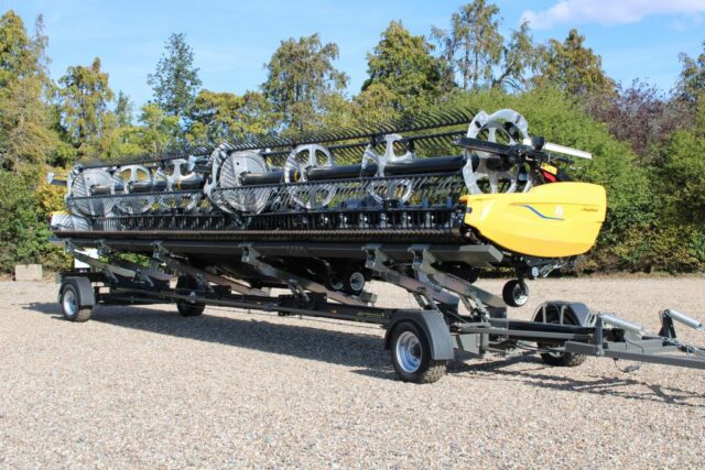 Macdon FD235