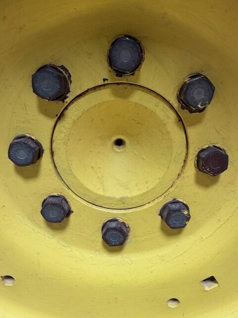 John Deere 2850 Row Crop Wheels