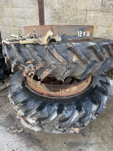 John Deere 2850 Stocks Ag Dual Wheels
