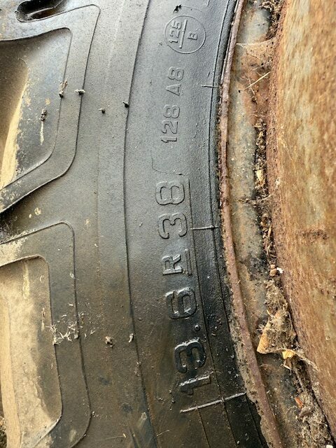 John Deere 2850 Stocks Ag Dual Wheels