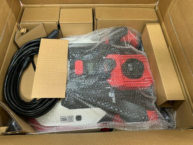 CM000249 KRESS KR236E ROBOTIC MOWER.