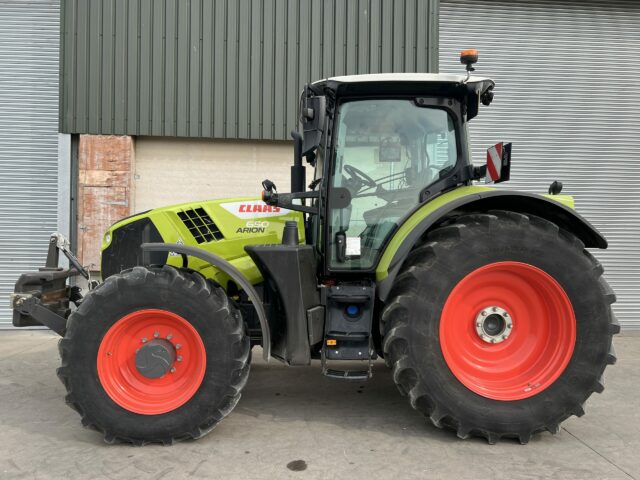 CLAAS ARION 650