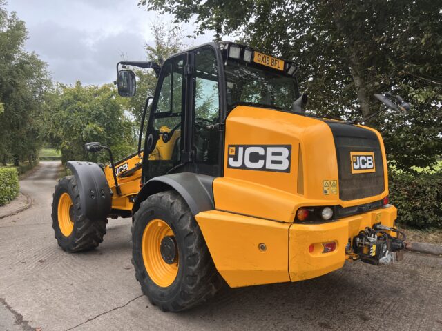 JCB 320s