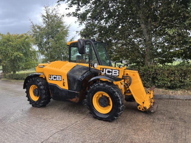 JCB 526-56