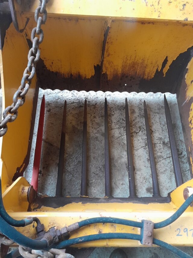 Twose shear grab