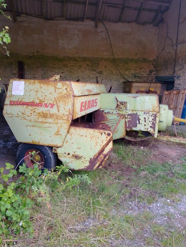 Claas Markant Small Baler