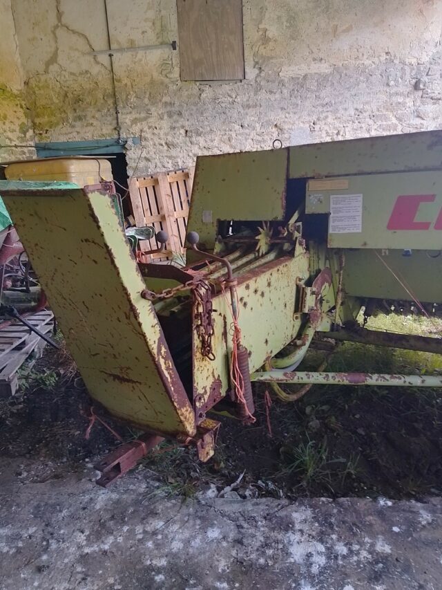 Claas Markant Small Baler