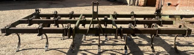 Cousins 12’ pig tail cultivator