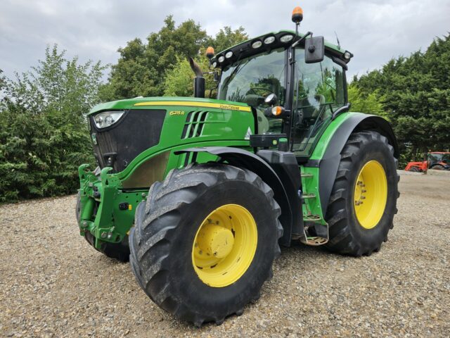 John Deere 6215R 4wd Tractor