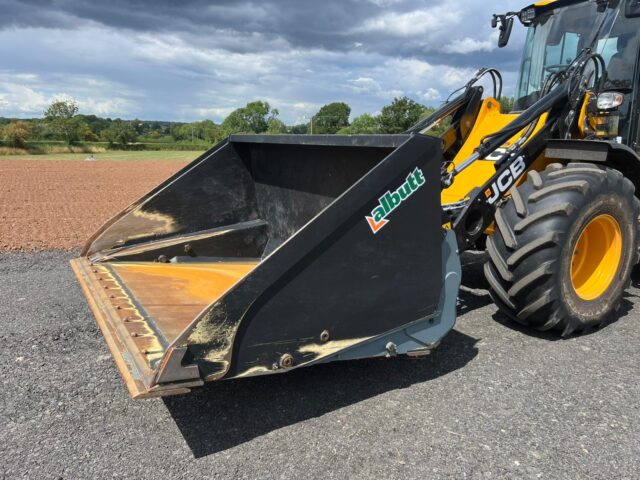 Albutt toe tip bucket