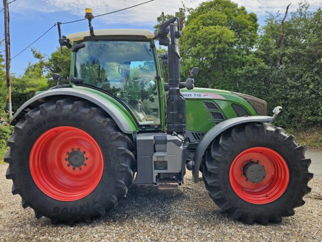 Fendt 718 Vario 4wd Tractor