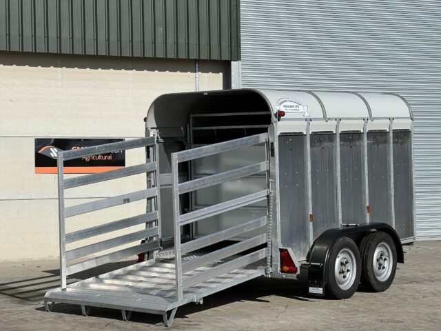 GRAHAM EDWARDS LIVESTOCK TRAILER