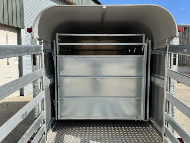 GRAHAM EDWARDS LIVESTOCK TRAILER