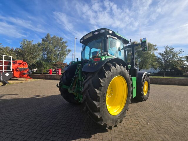 JOHN DEERE 6155R