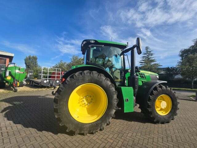 JOHN DEERE 6155R